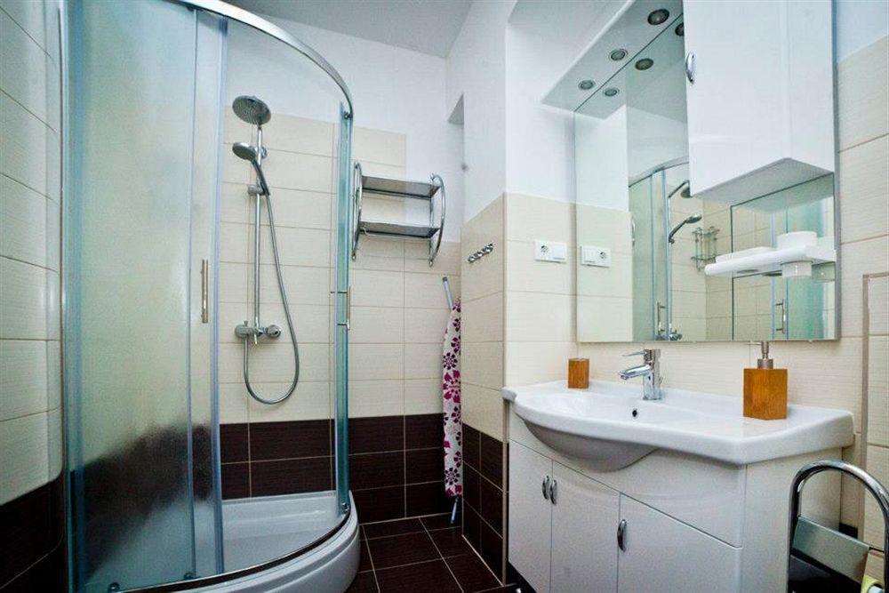 Split Apartments Peric 외부 사진