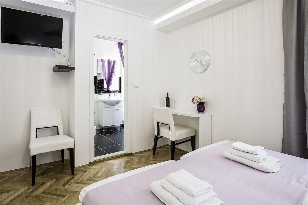 Split Apartments Peric 외부 사진