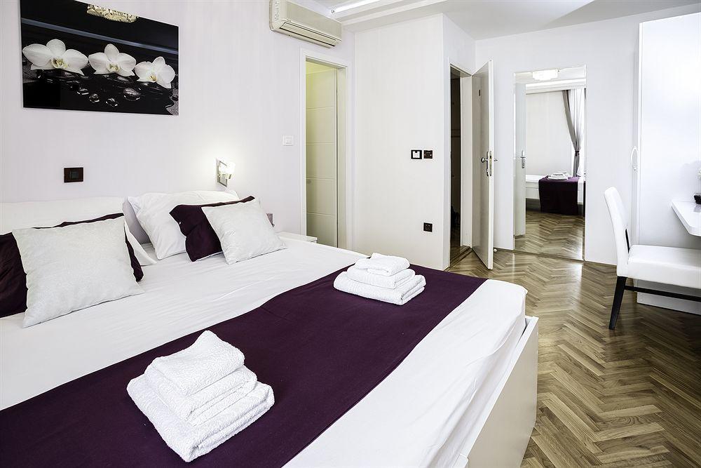 Split Apartments Peric 외부 사진