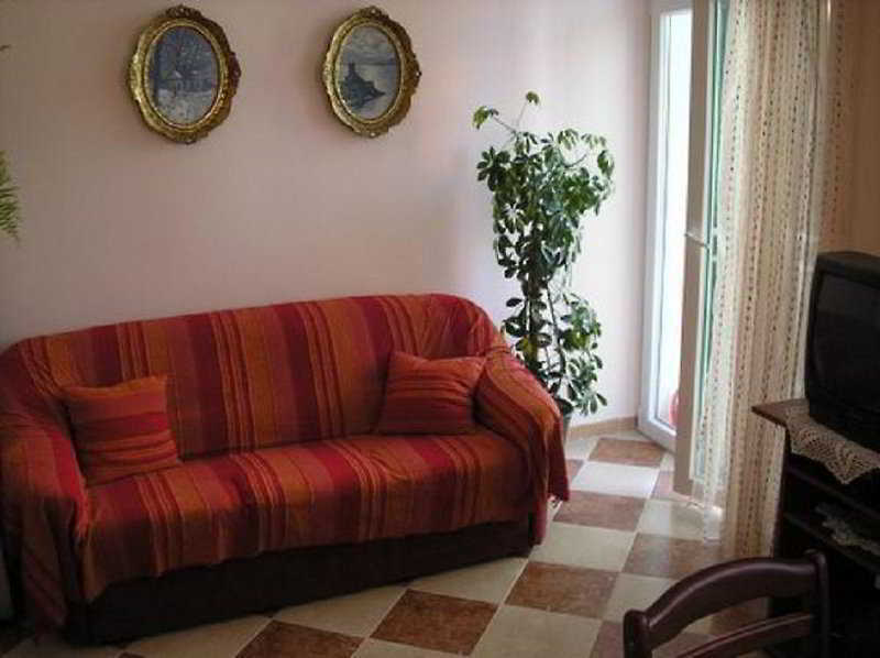 Split Apartments Peric 외부 사진
