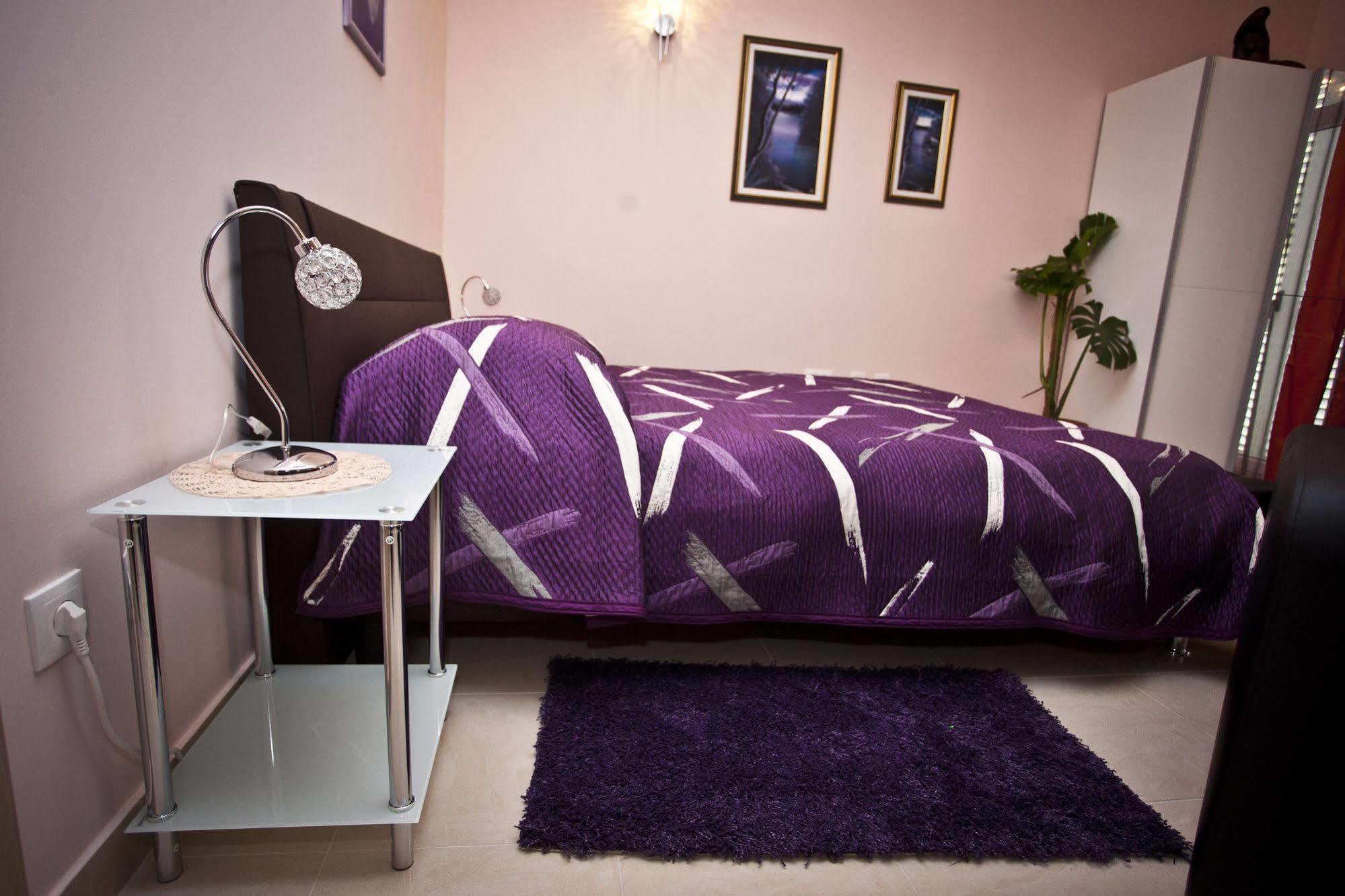 Split Apartments Peric 외부 사진