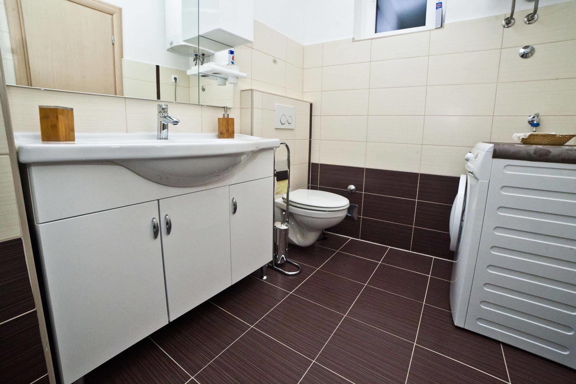Split Apartments Peric 외부 사진