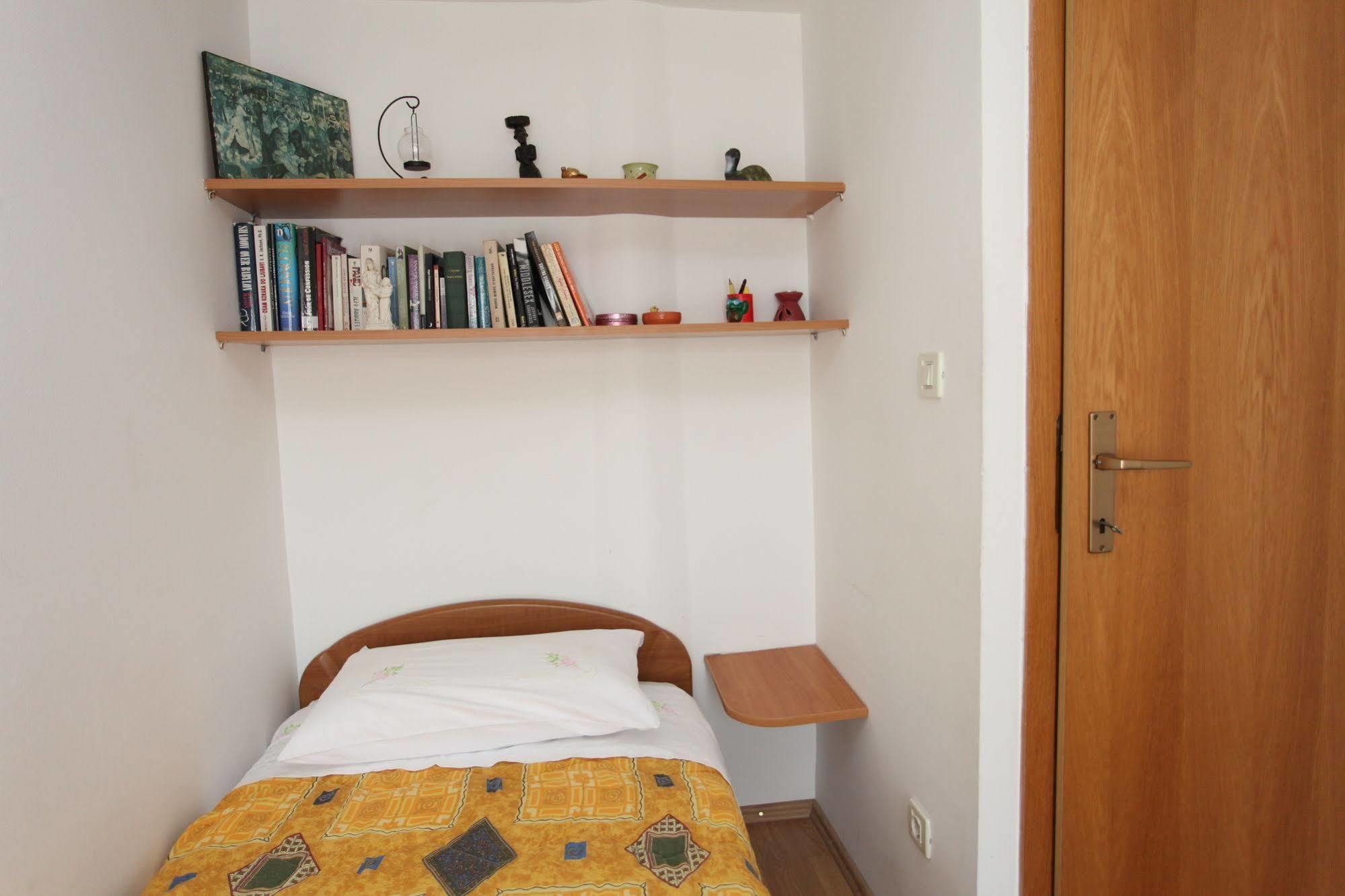 Split Apartments Peric 외부 사진